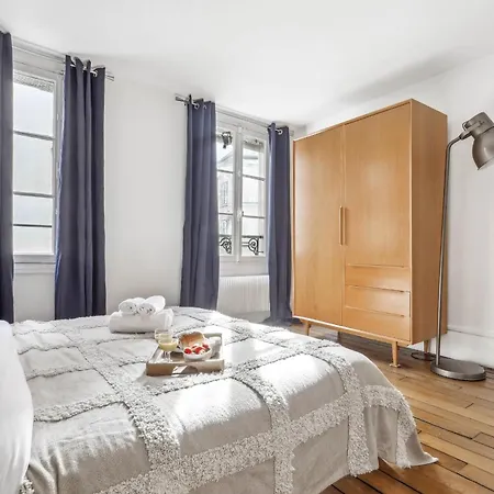 Le Marais 1br Place Saint Appartamento